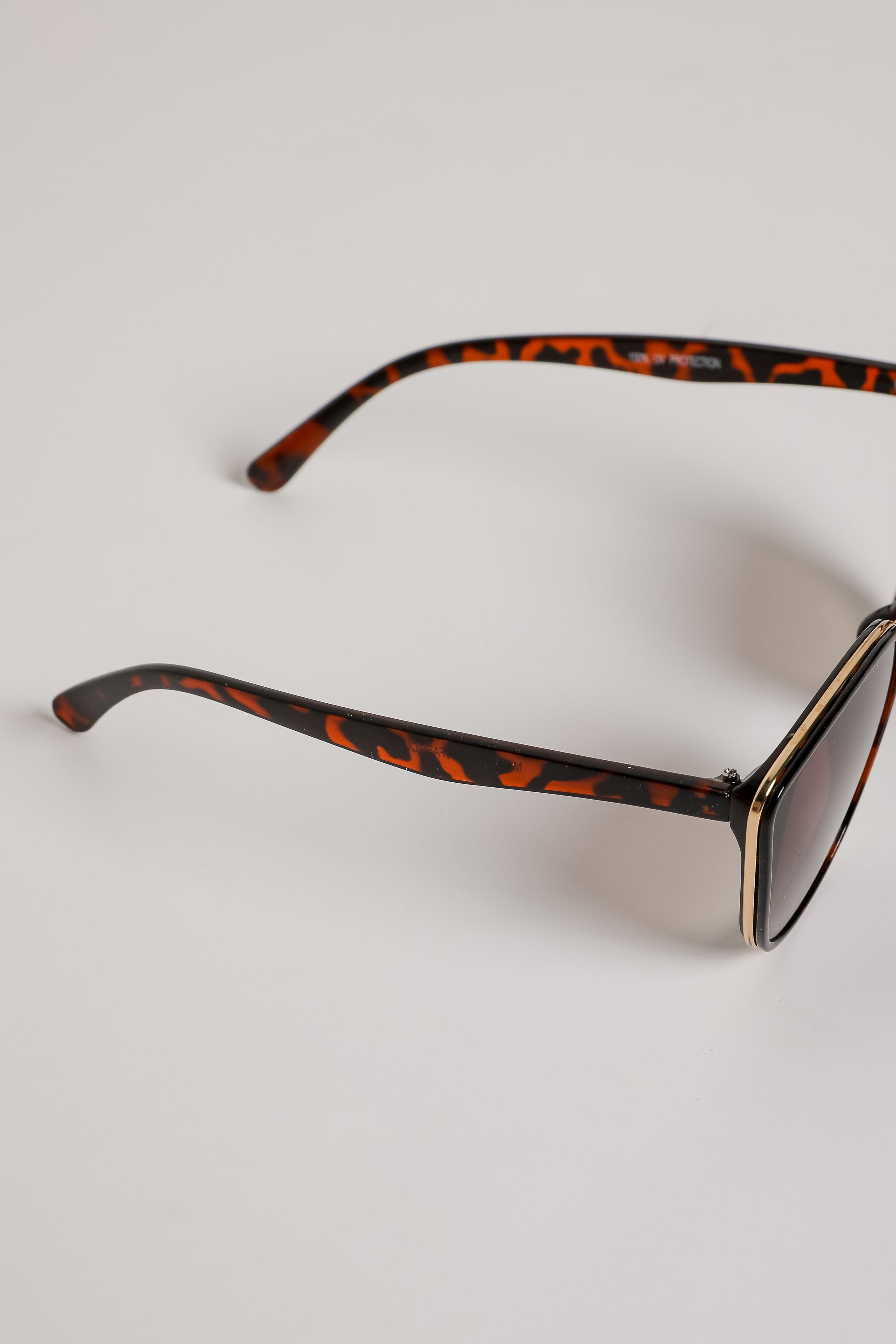 Glistening Lights Cat Eye Sunglasses