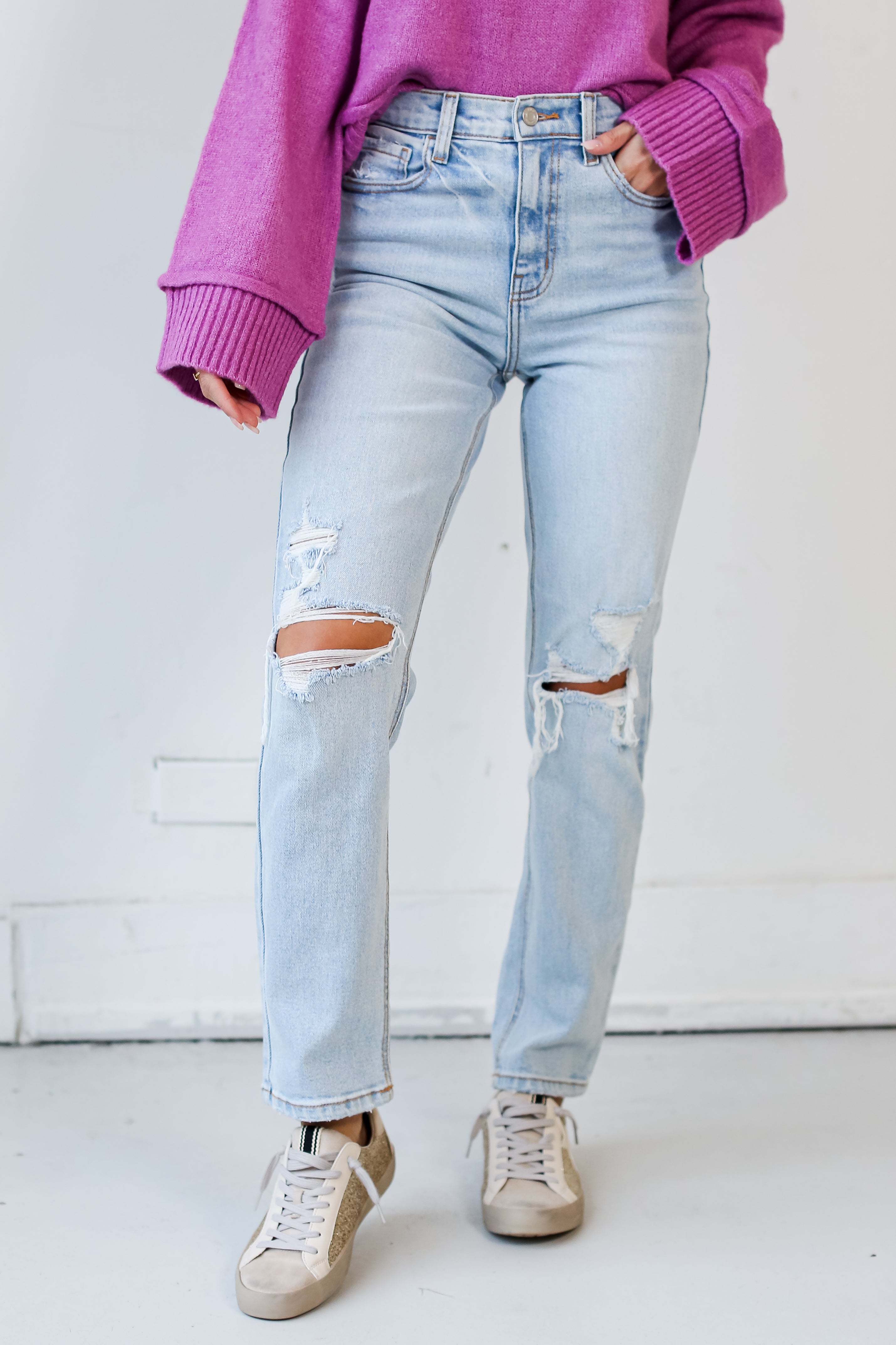 light wash Distressed Straight Leg Jeans