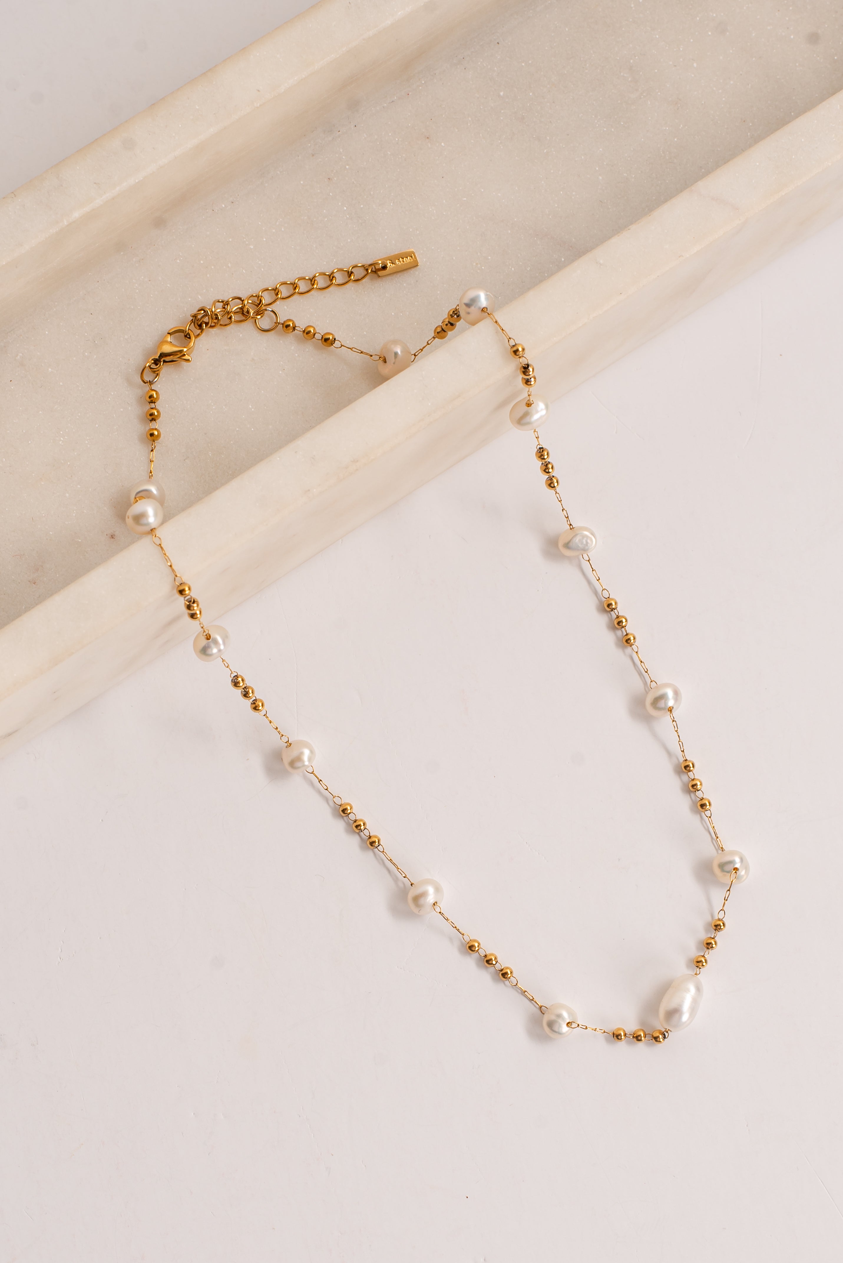 Miley Gold Pearl Chain Necklace
