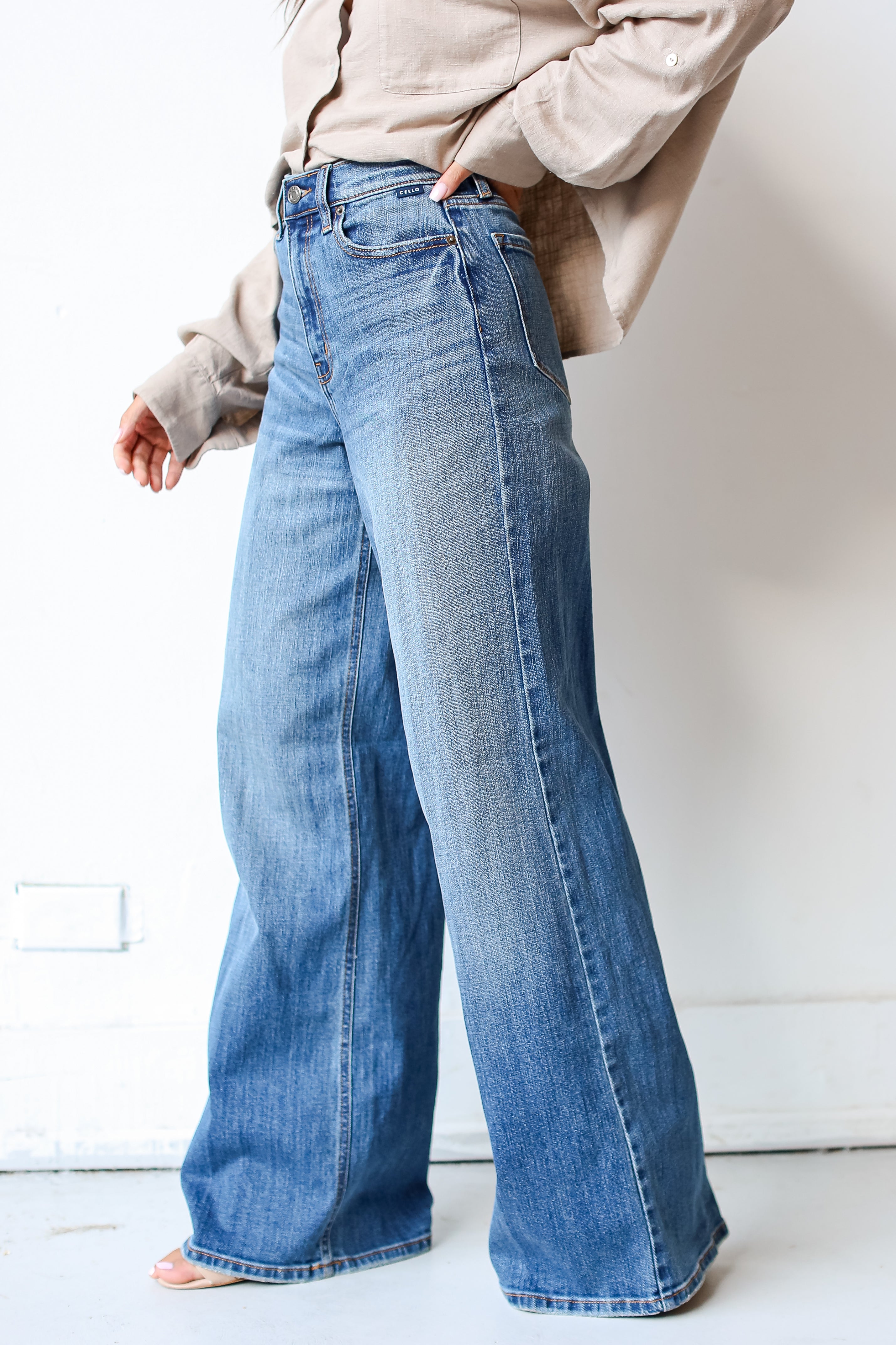 medium wash Wide Leg Jeans side view