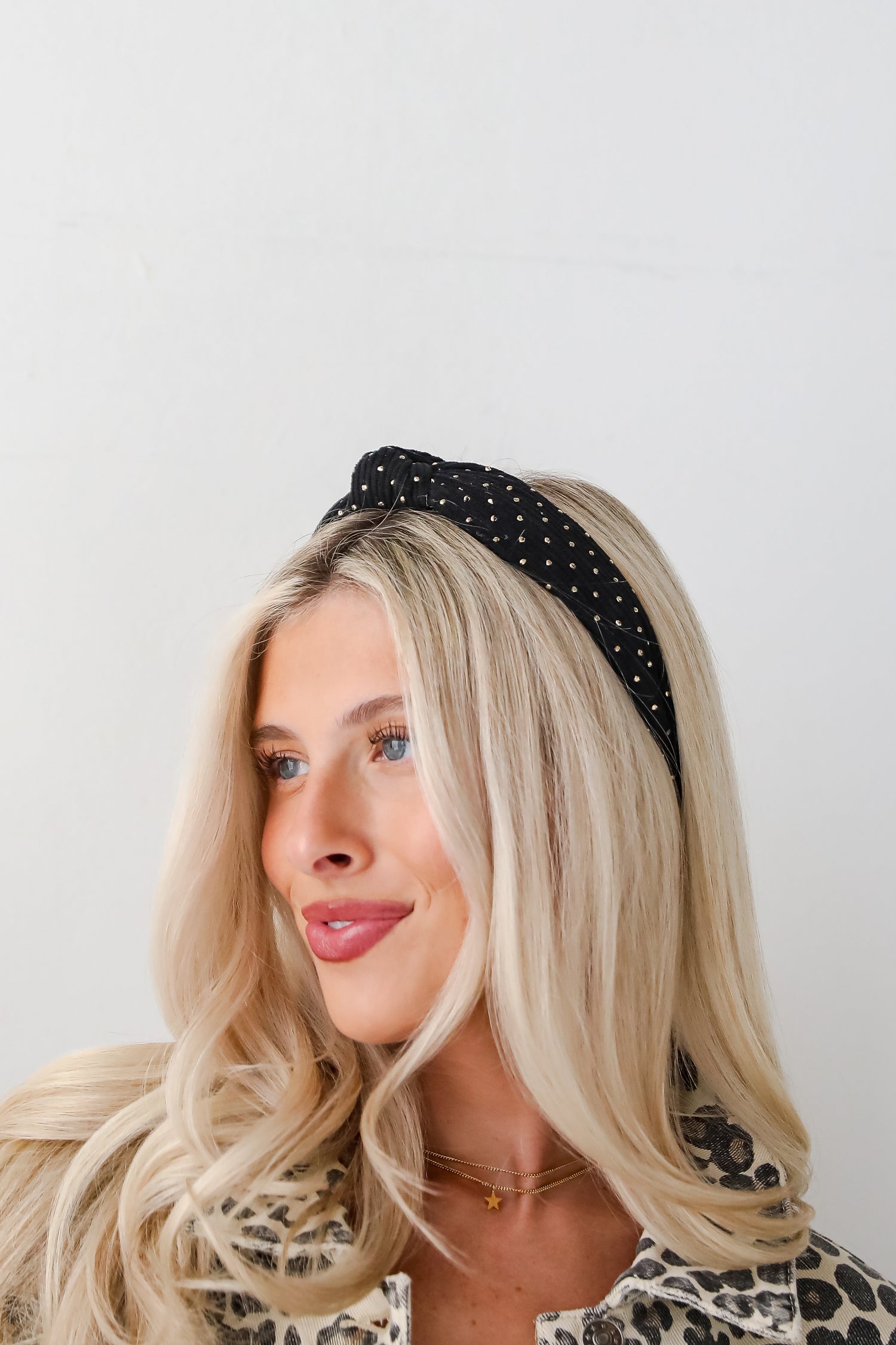 Ideal Sweetness Black Knotted Headband