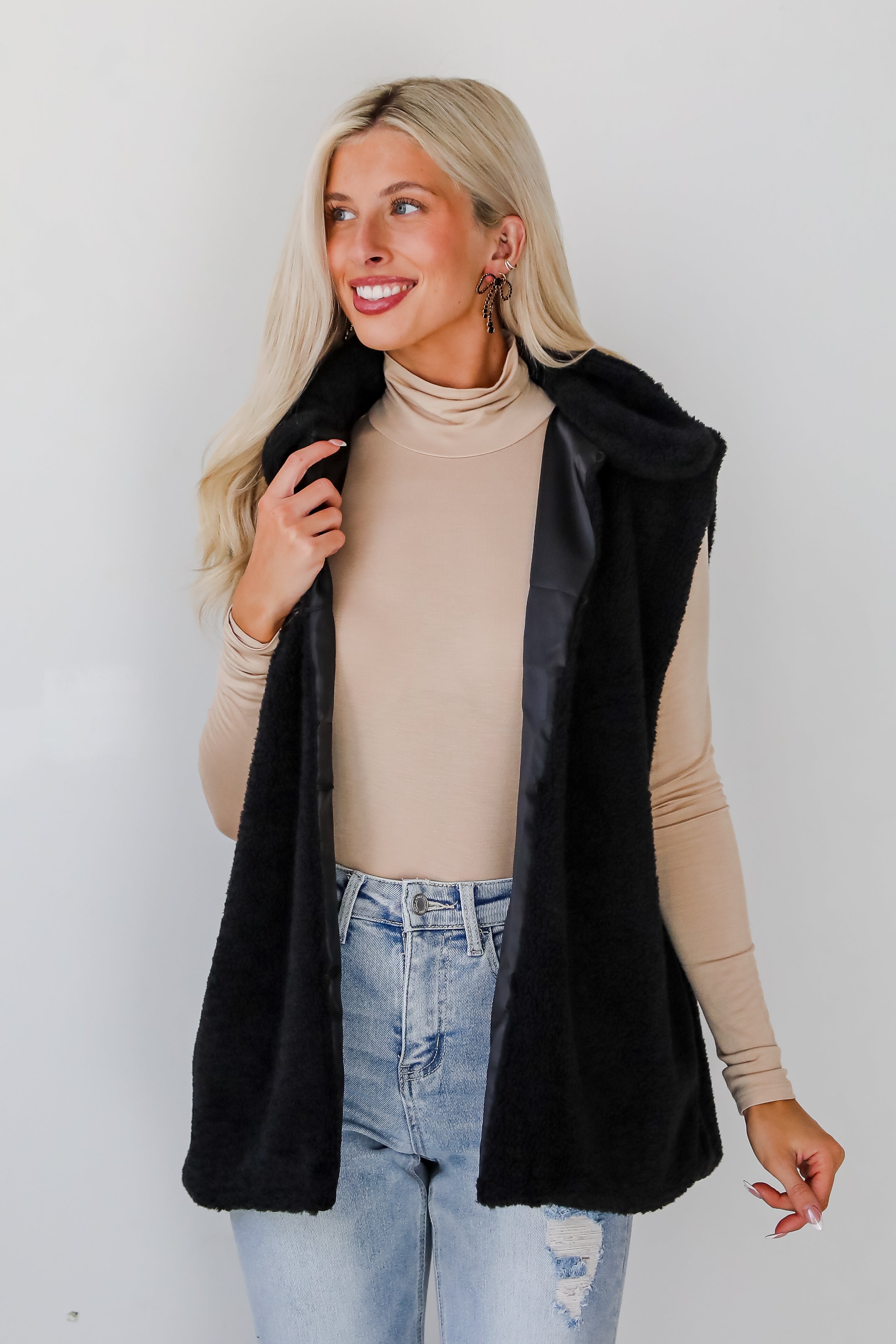 Coziest Crush Black Sherpa Vest