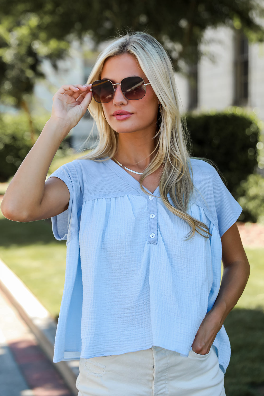 Charming Excellence Linen Contrast Top