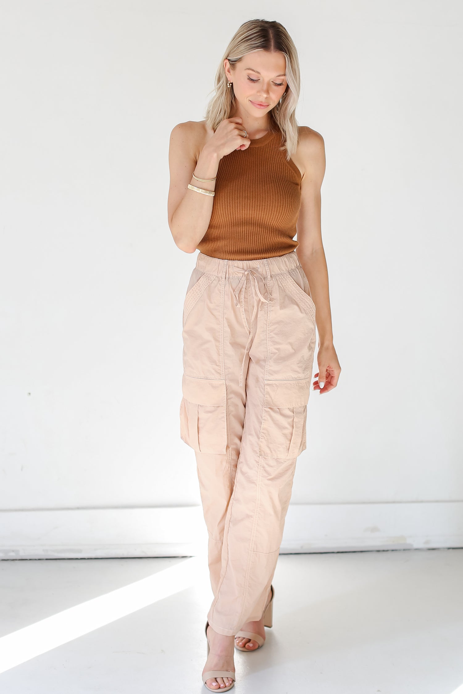 blush model wearing blush Cargo Pants