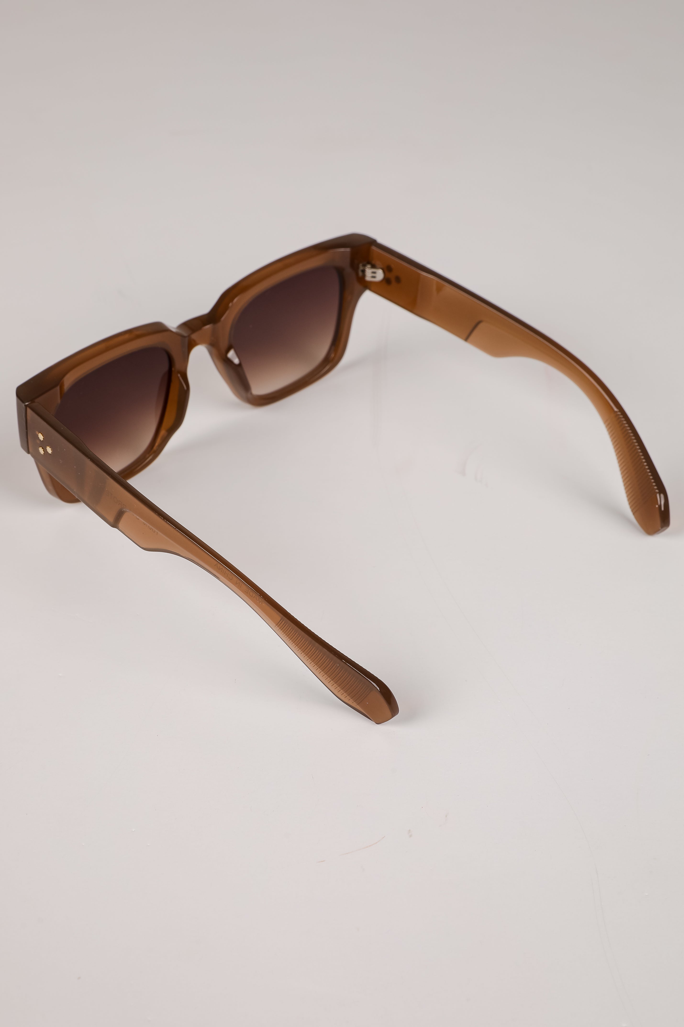 Trendsetting Take Brown Square Sunglasses