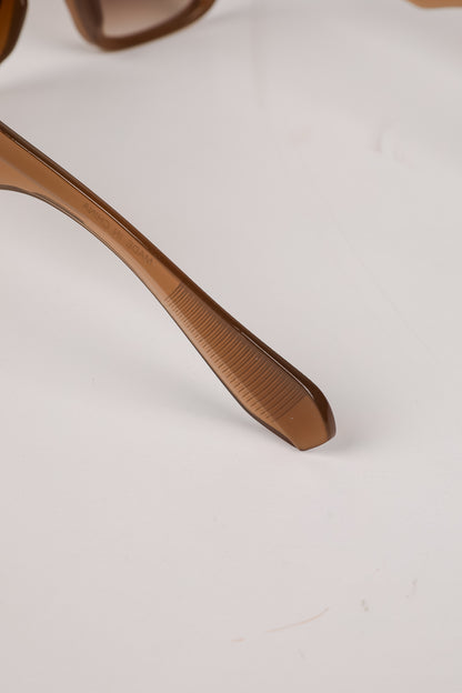 Trendsetting Take Brown Square Sunglasses