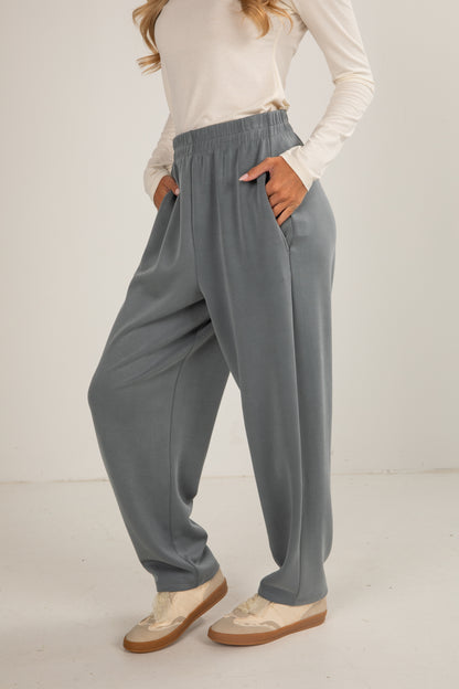 grey sweatpants