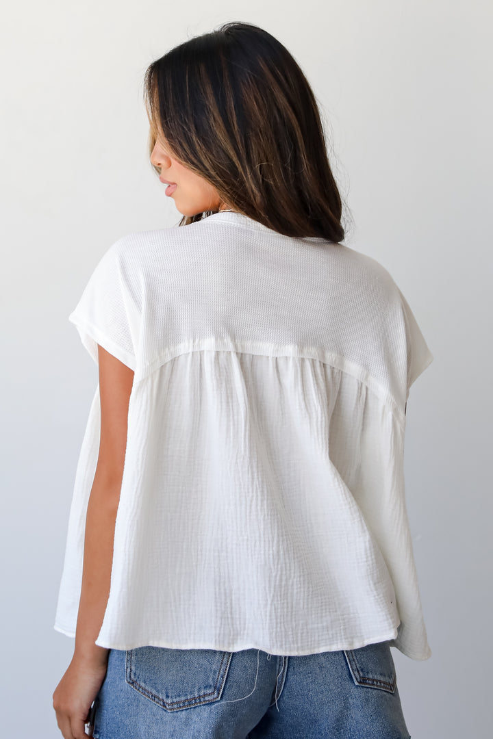 Charming Excellence Linen Contrast Top