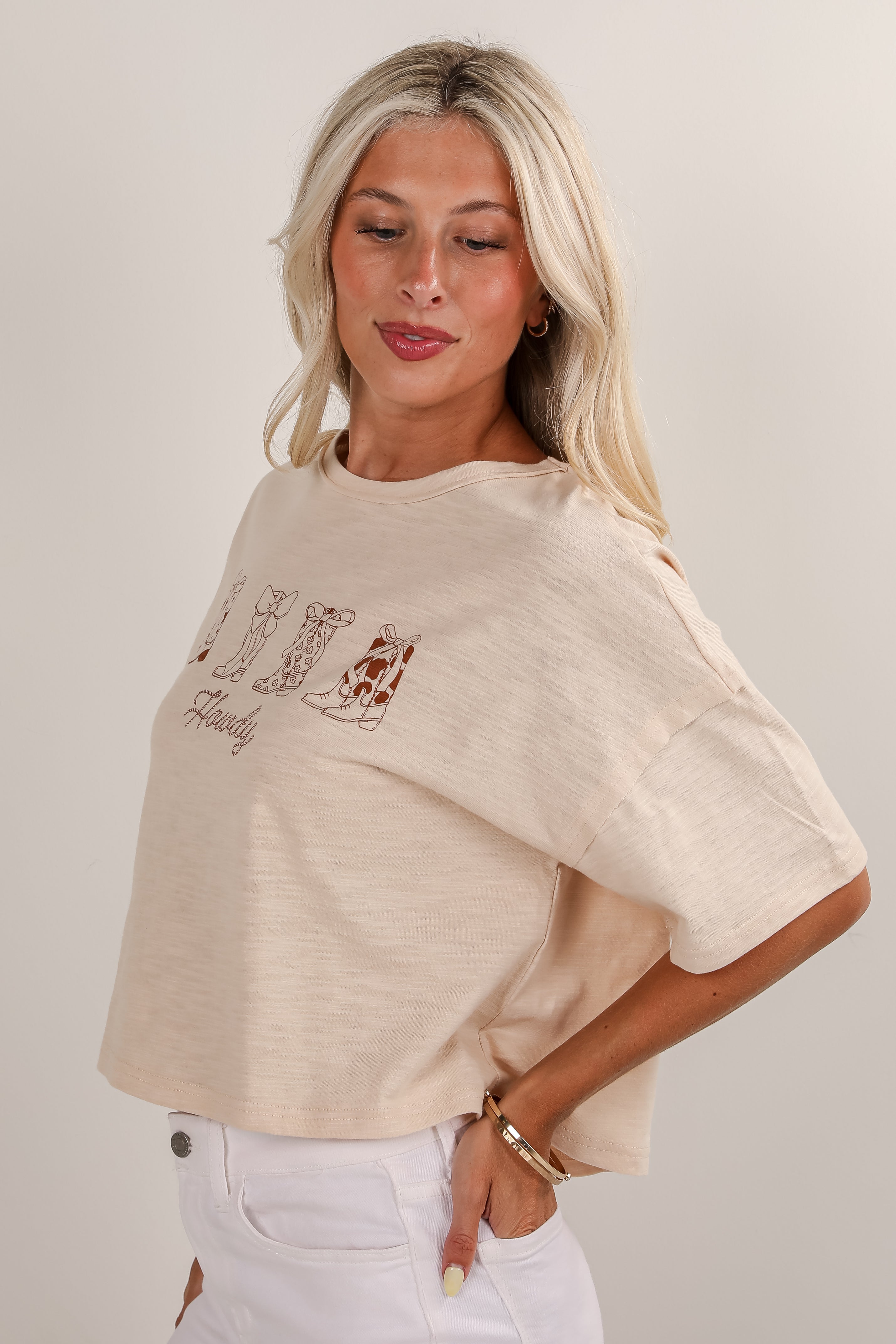 Cream Howdy Graphic Tee