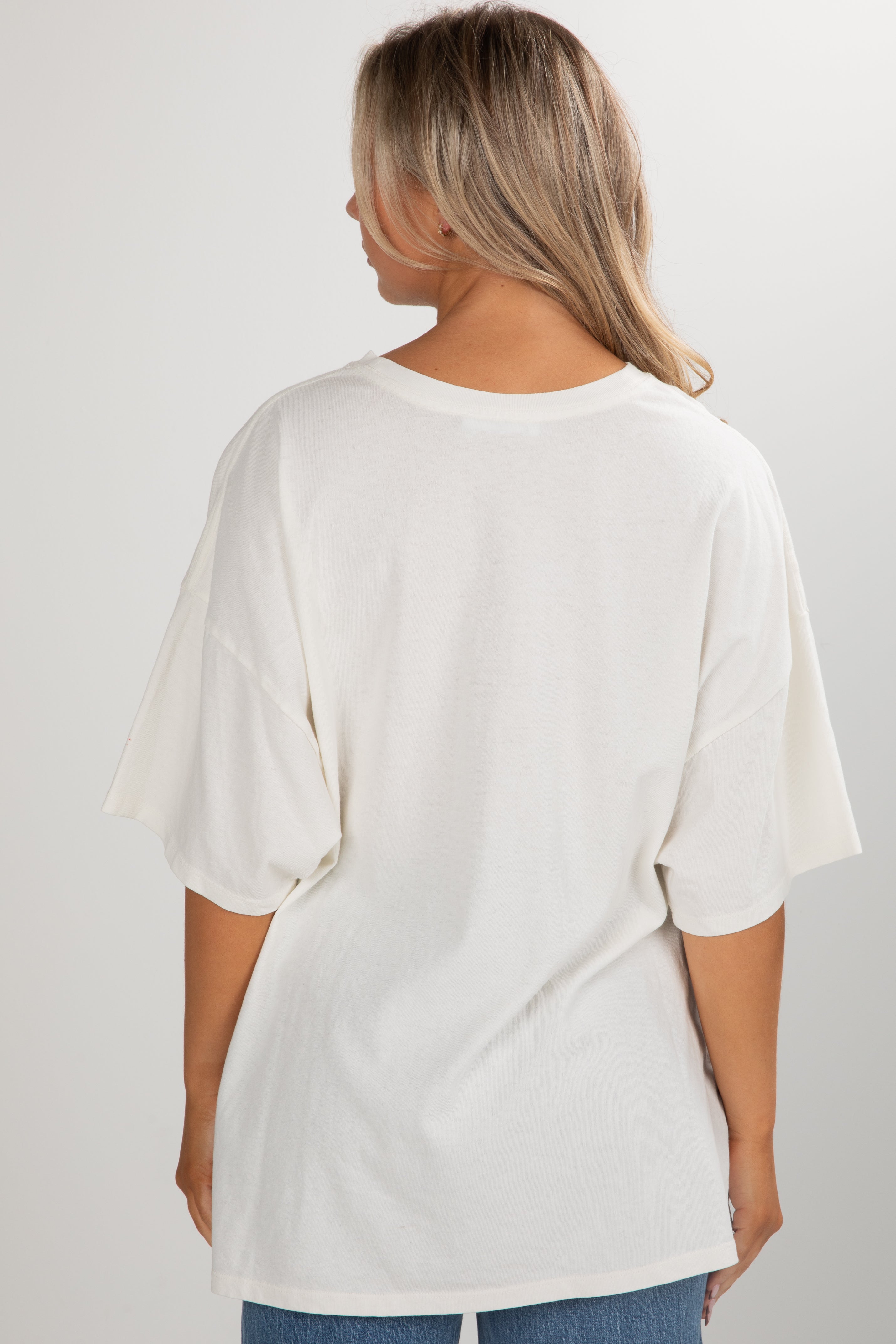 oversized white t shirt