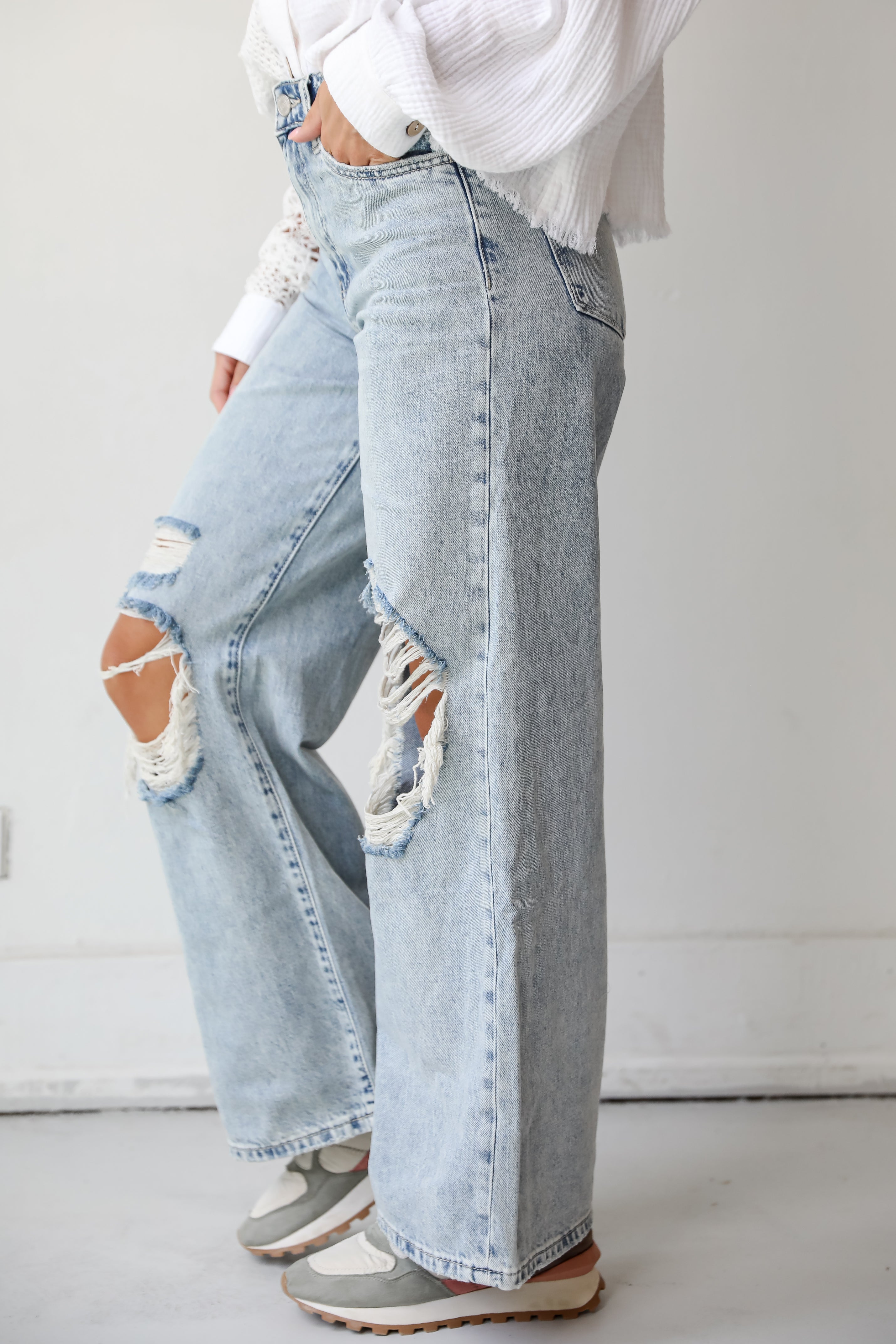 Hadley Light Wash Super High-Rise Wide Leg Distressed Jeans