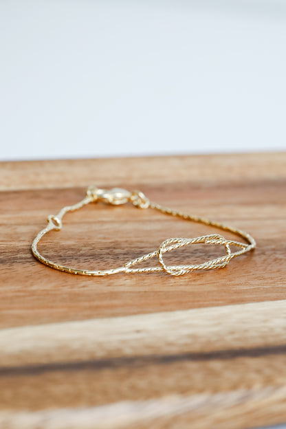 Claire Gold Chain Bracelet