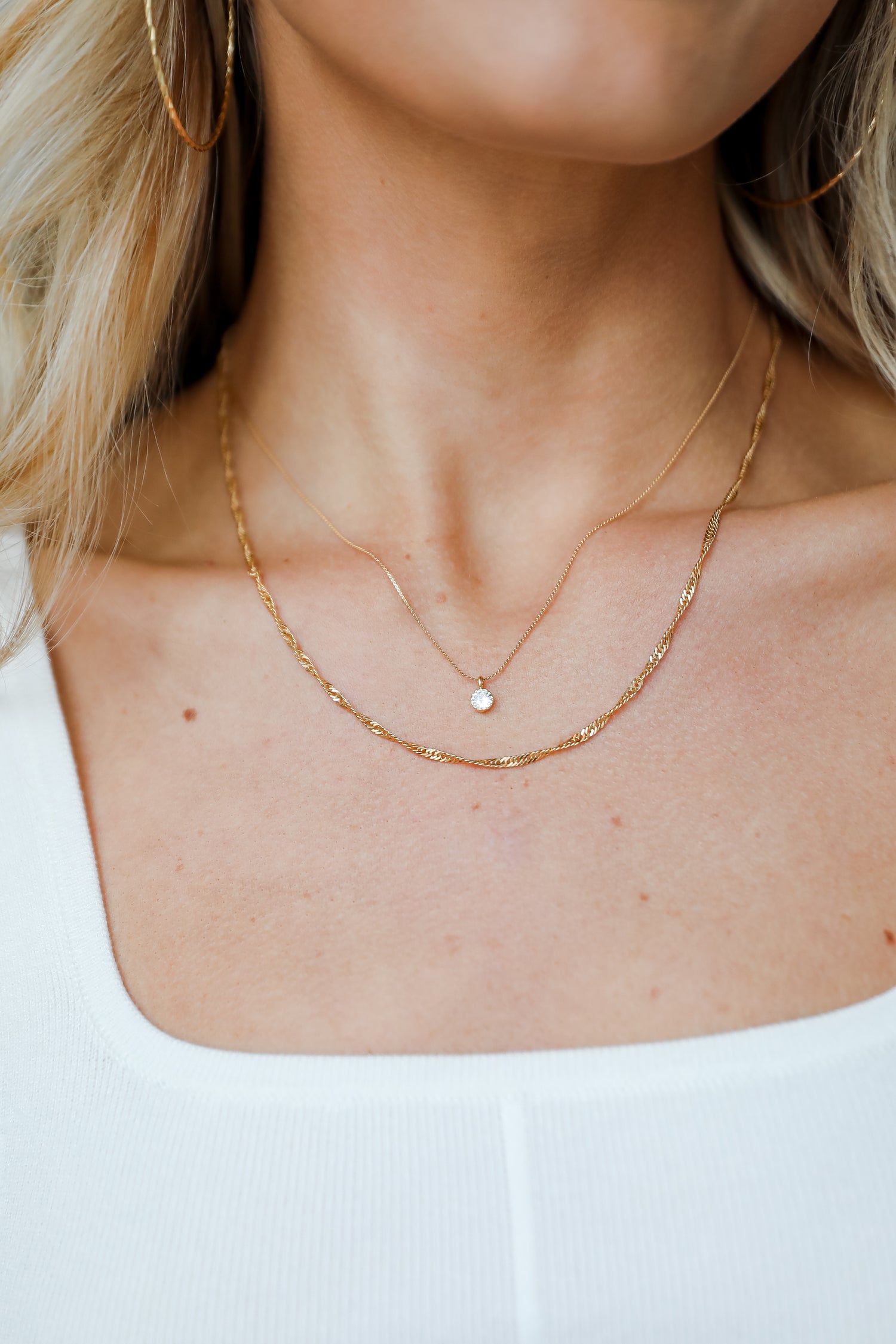 dainty necklaces