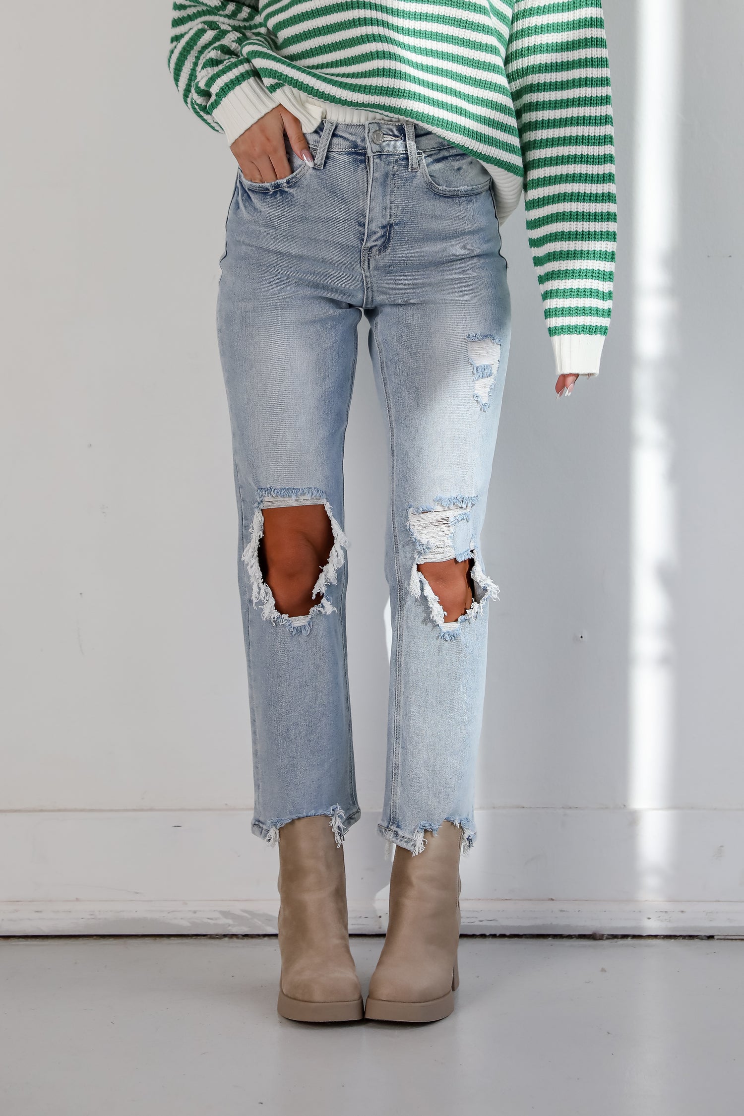 Jodie Light Wash Distressed 90s Vintage Dad Jeans