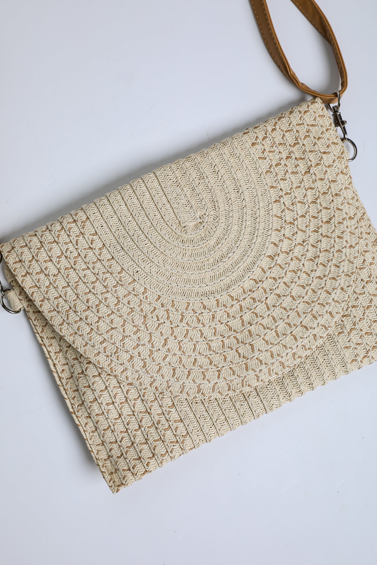 Changing Tides Tan Straw Clutch