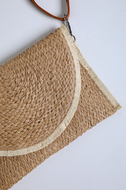 Weekend Trip Natural Straw Clutch