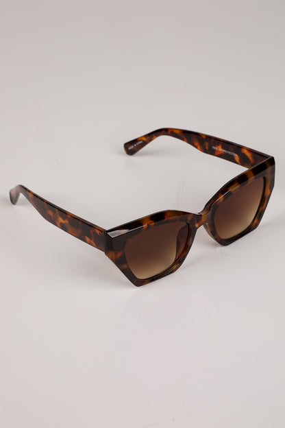 Sleek Living Tortoise Cat Eye Sunglasses