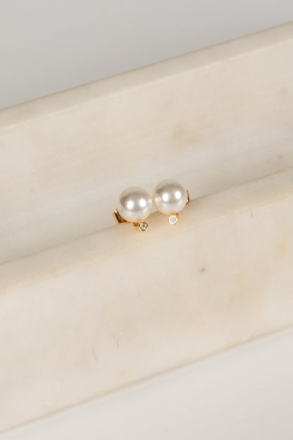 pearl earrings