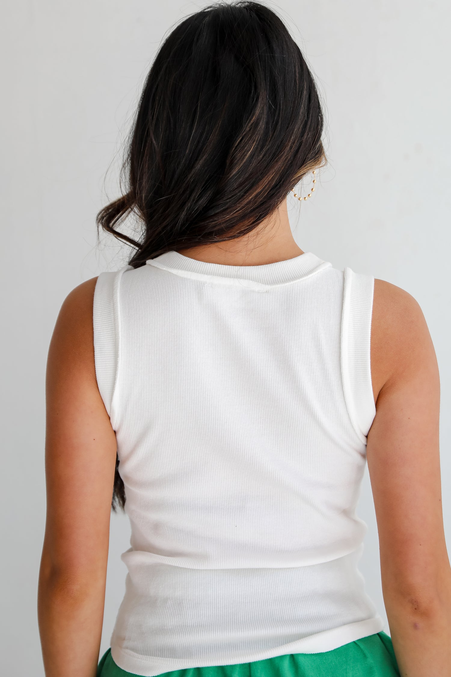 womens basic white tank