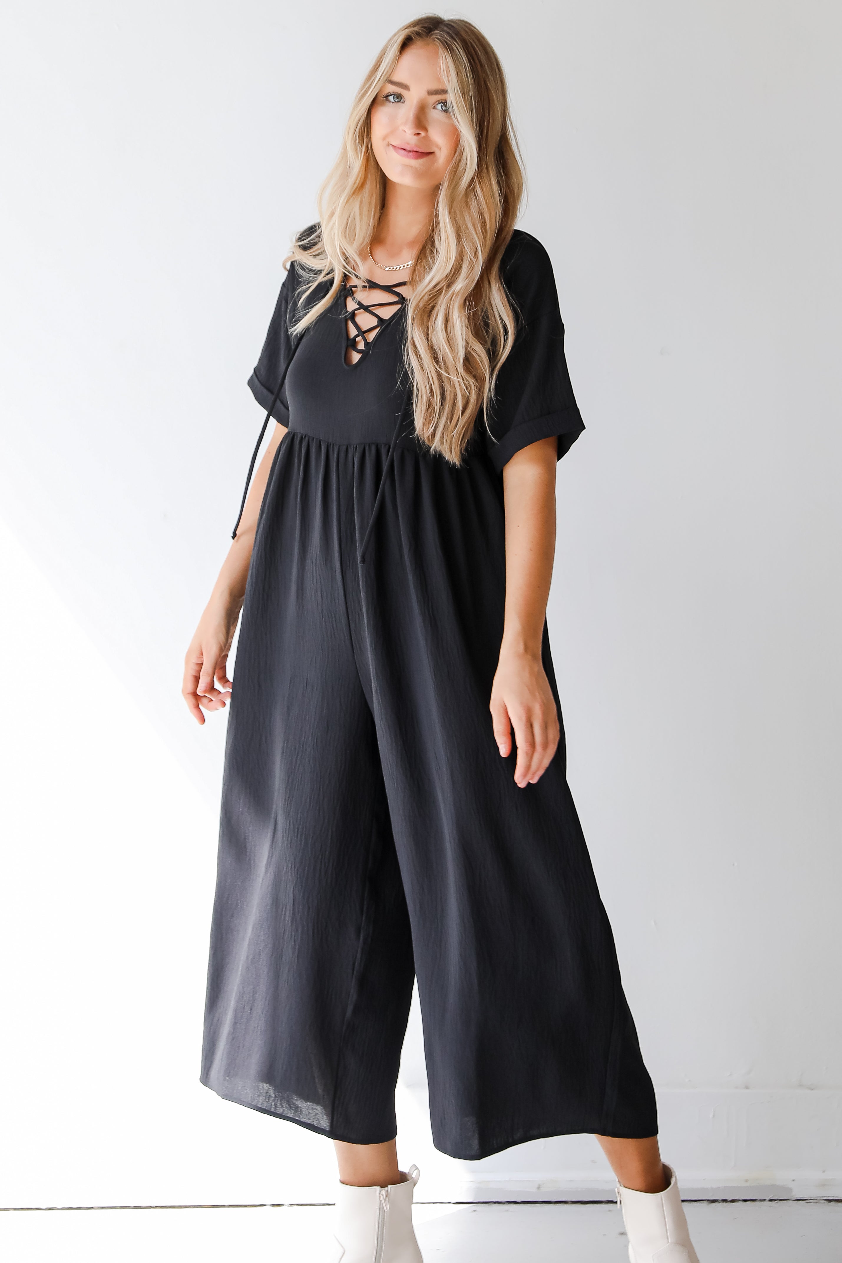 black jumpsuit on dress up model