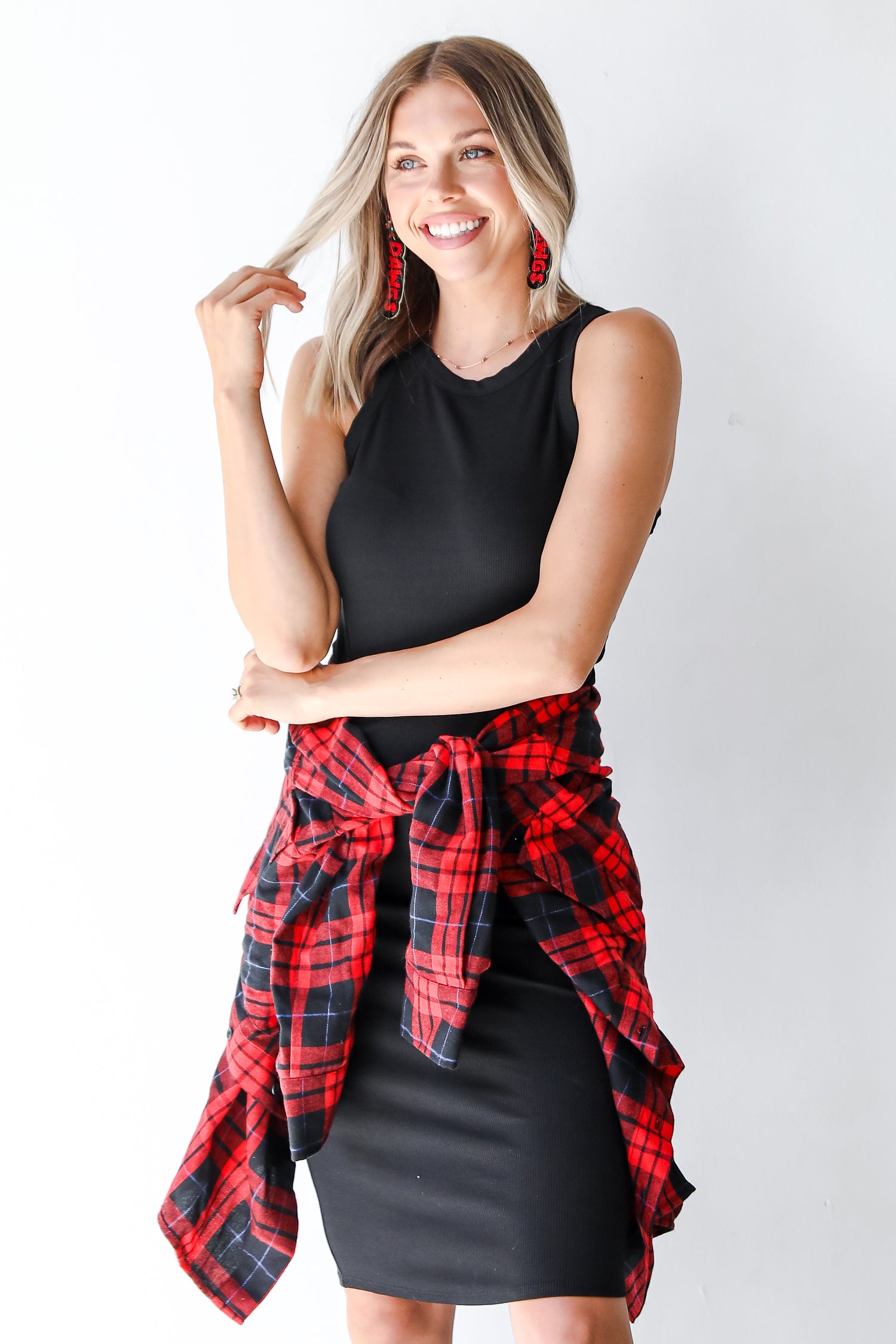 black bodycon dress on model