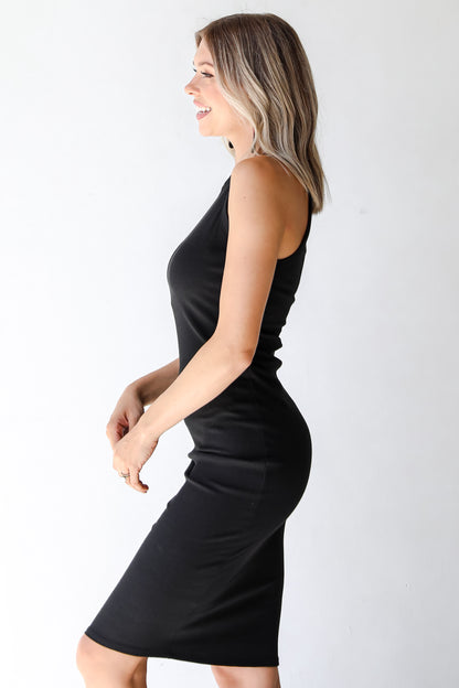 black bodycon dress side view