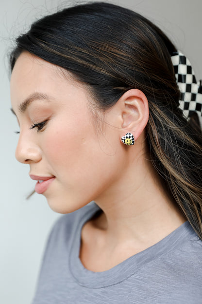 heart earrings in black