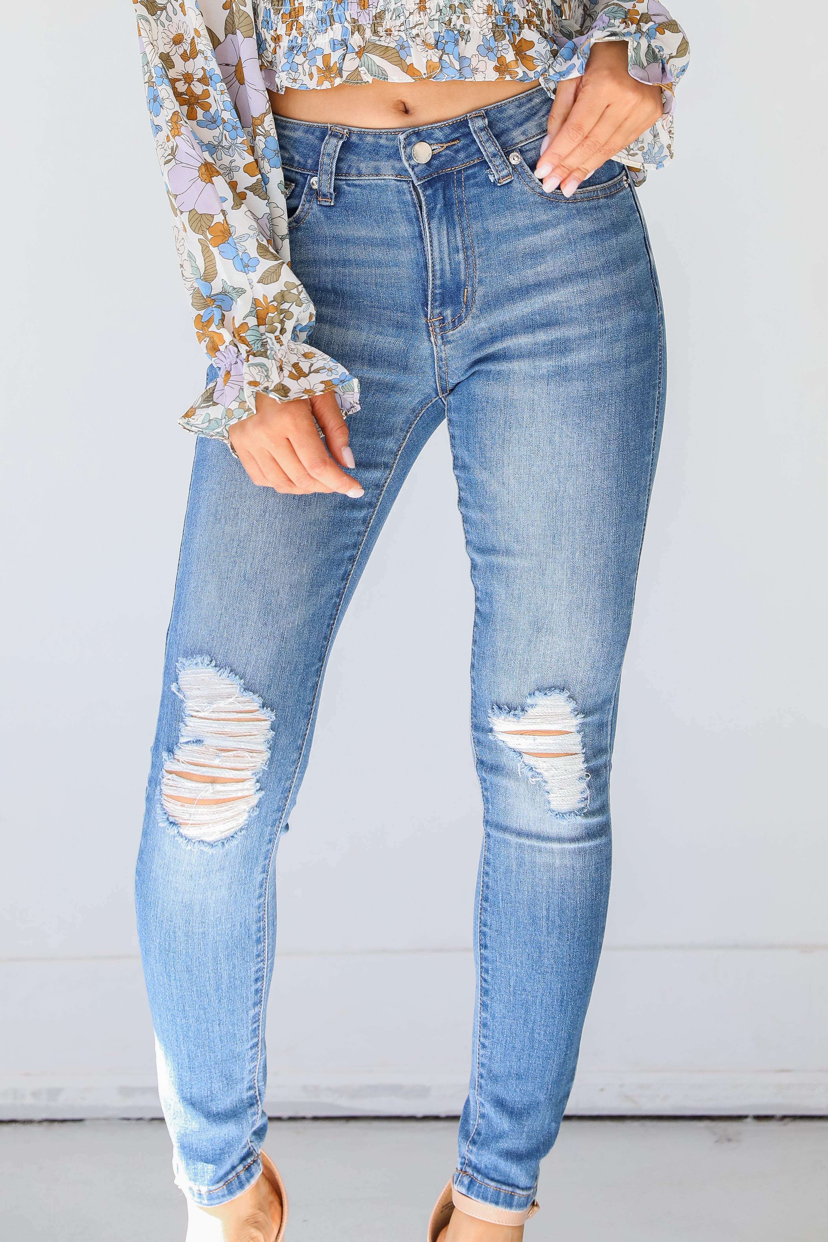 Distressed Skinny Jeans