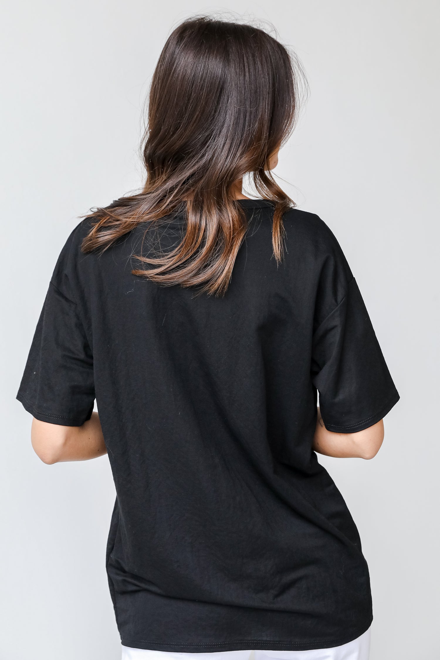 Tee in black back view