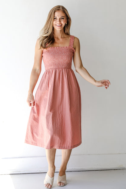 Midi Dress in coral on model